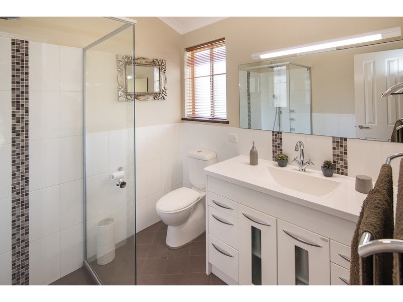 43 Kalgaritch Avenue, West Busselton WA 6280