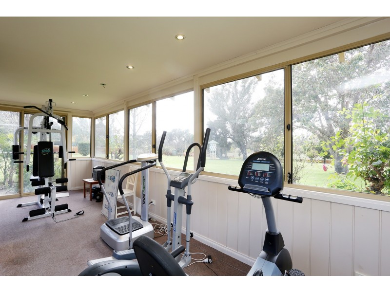 26 Louise Place, Gnangara WA 6077