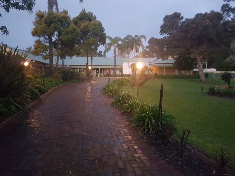 26 Louise Place, Gnangara WA 6077