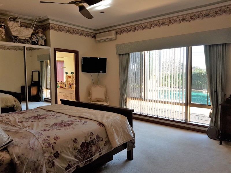 26 Louise Place, Gnangara WA 6077