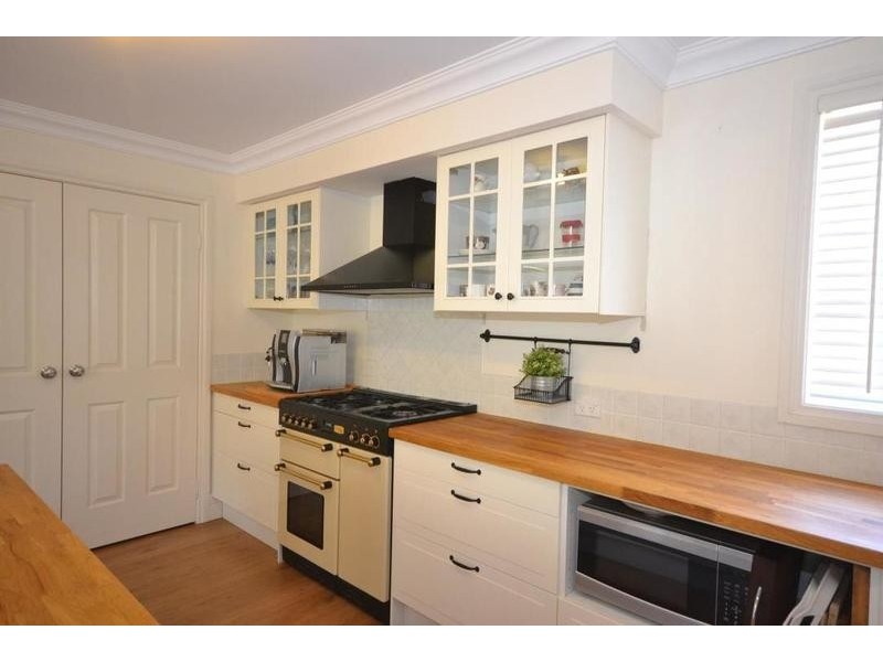 6 Dunham Glen, Wooroloo WA 6558