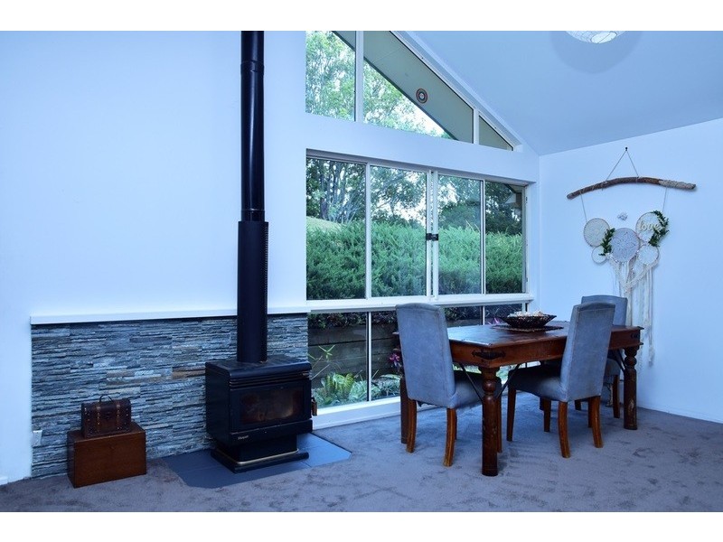 42 Meadow Place, Uki NSW 2484