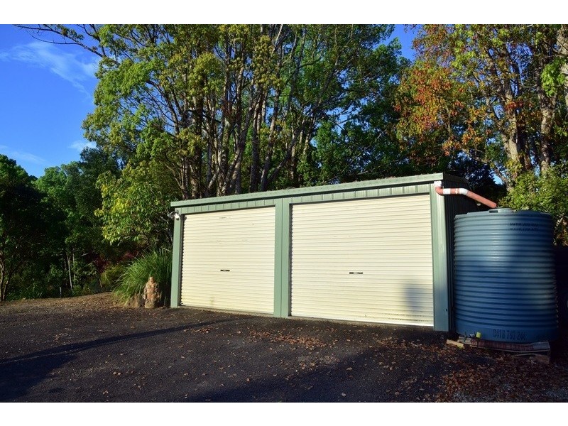 42 Meadow Place, Uki NSW 2484