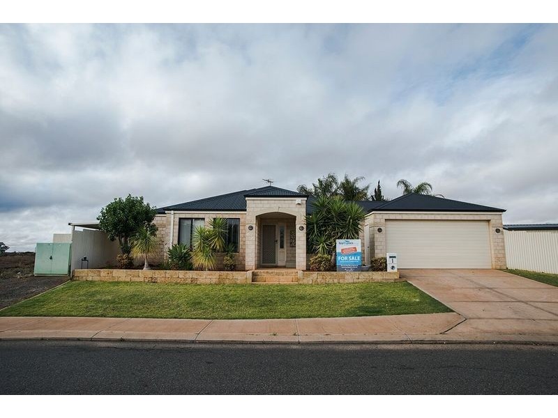 1 Toia Street, Broadwood WA 6430