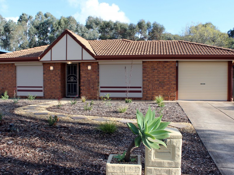 26 Coachhouse Drive, Gulfview Heights SA 5096
