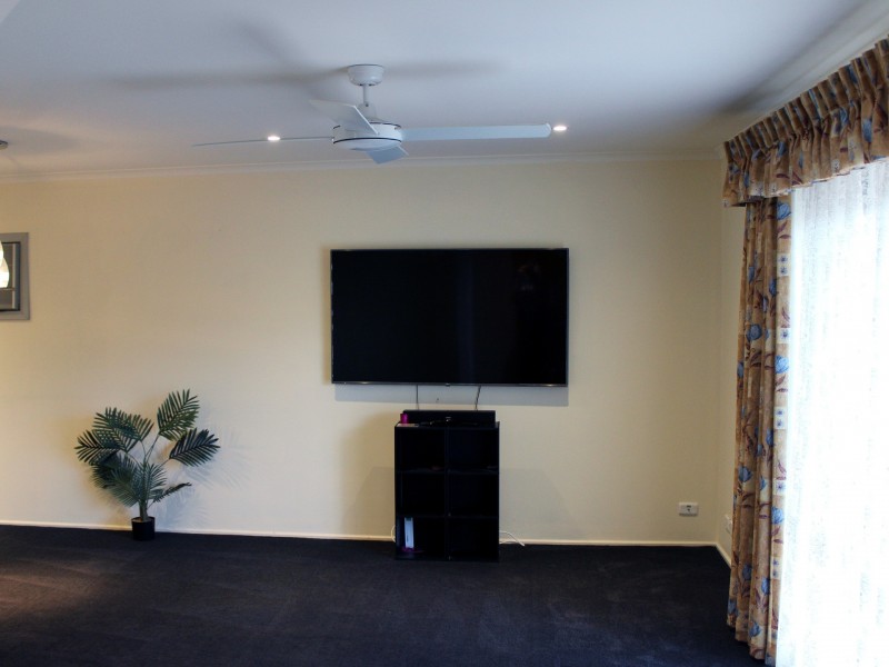 26 Coachhouse Drive, Gulfview Heights SA 5096