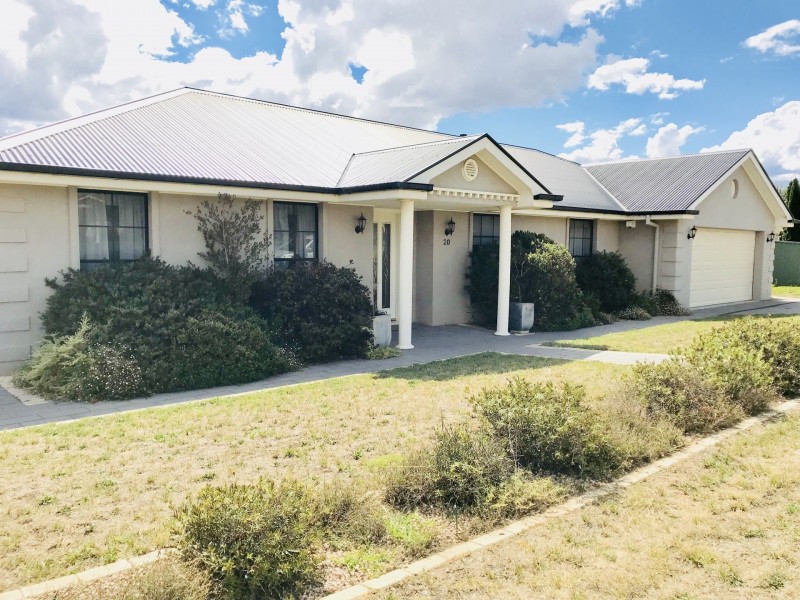 20 James Barnet Drive, Kelso NSW 2795