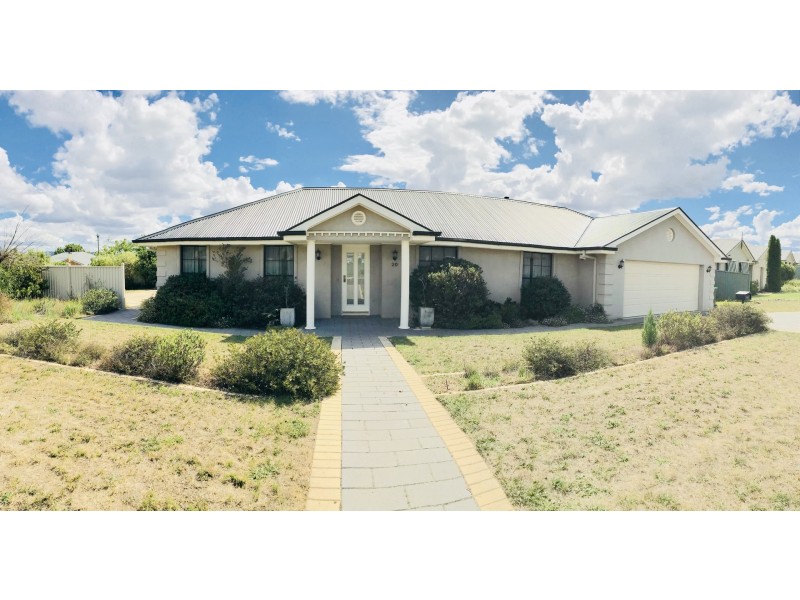 20 James Barnet Drive, Kelso NSW 2795
