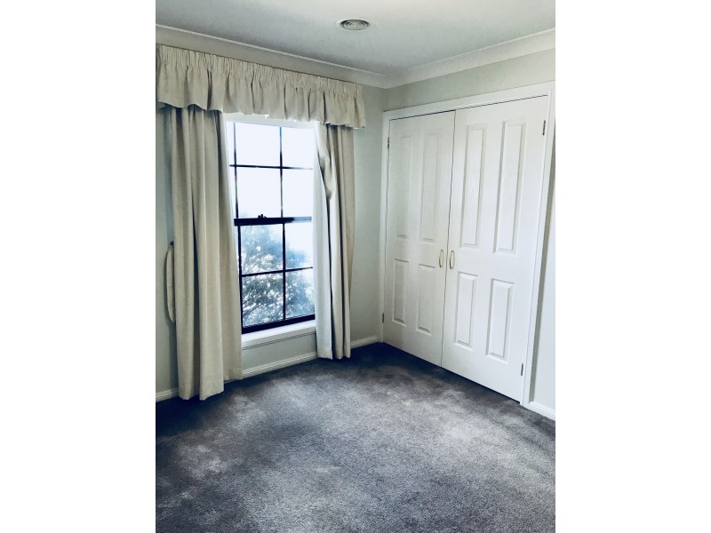 20 James Barnet Drive, Kelso NSW 2795