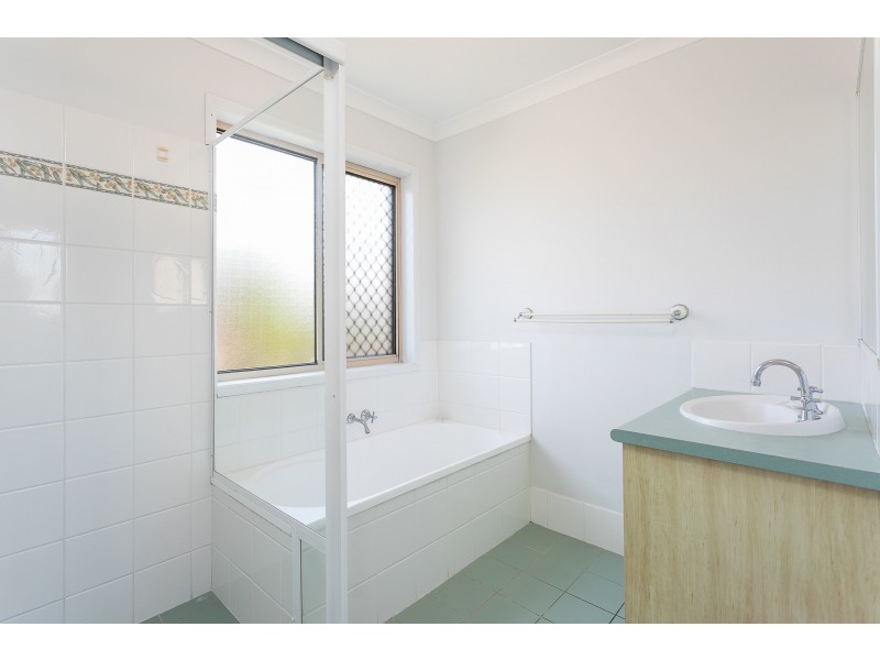 35 Lancashire Drive, Mudgeeraba QLD 4213