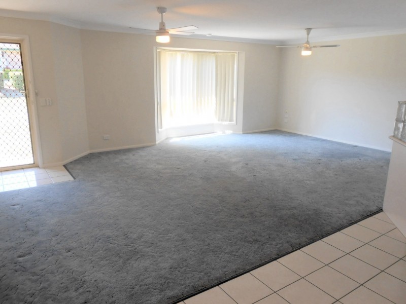 12 Glengarry Close, Highland Park QLD 4211