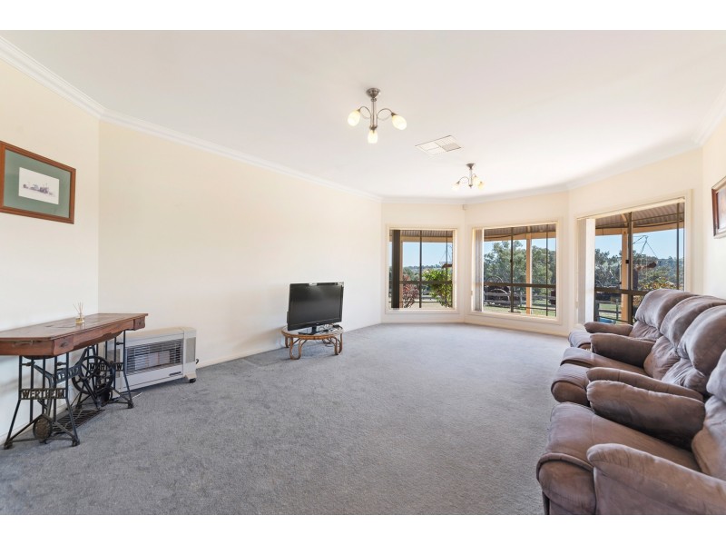 603 Henry Lawson Way, Young NSW 2594