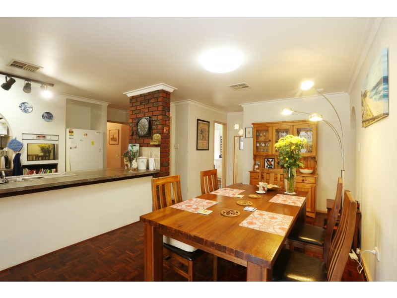 52 Feldman Crescent, Parkerville WA 6081