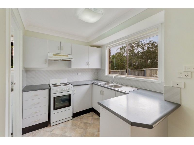 2 Elsinore Avenue, Chain Valley Bay NSW 2259