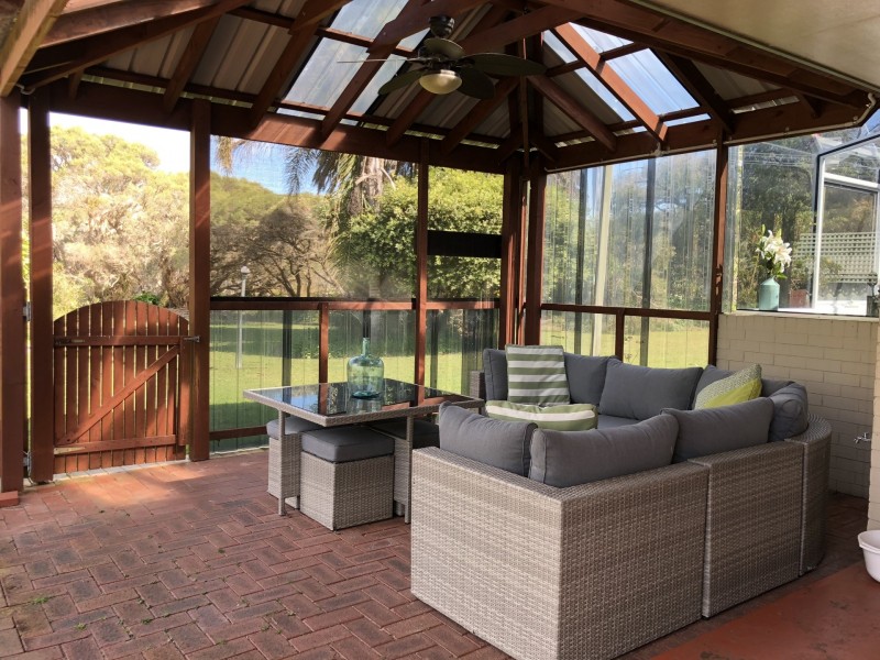 4 Wilson Avenue, Quindalup WA 6281