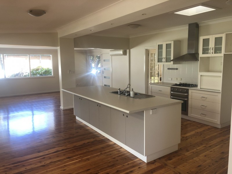 131 Fifth Ave, Narromine NSW 2821