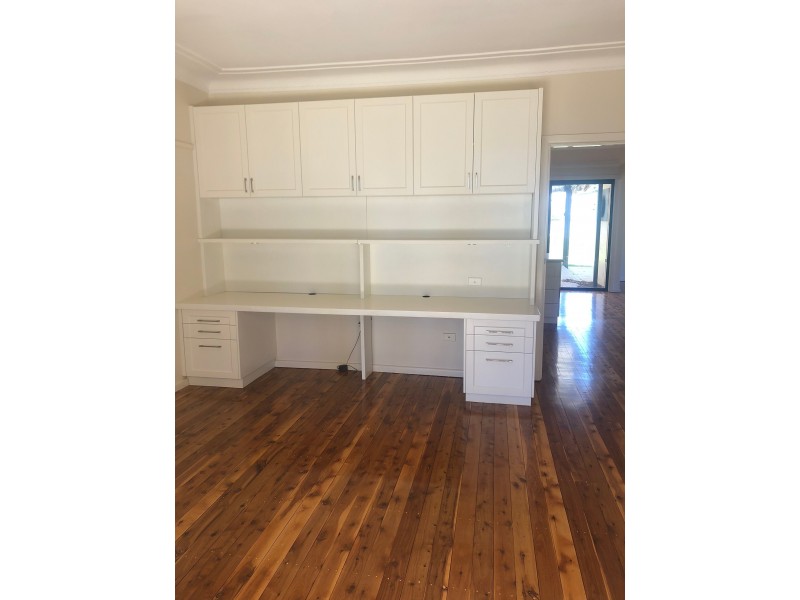 131 Fifth Ave, Narromine NSW 2821