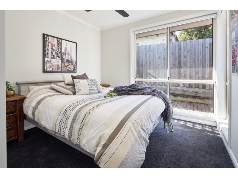 2/3 Kingsclere Street, Vermont VIC 3133