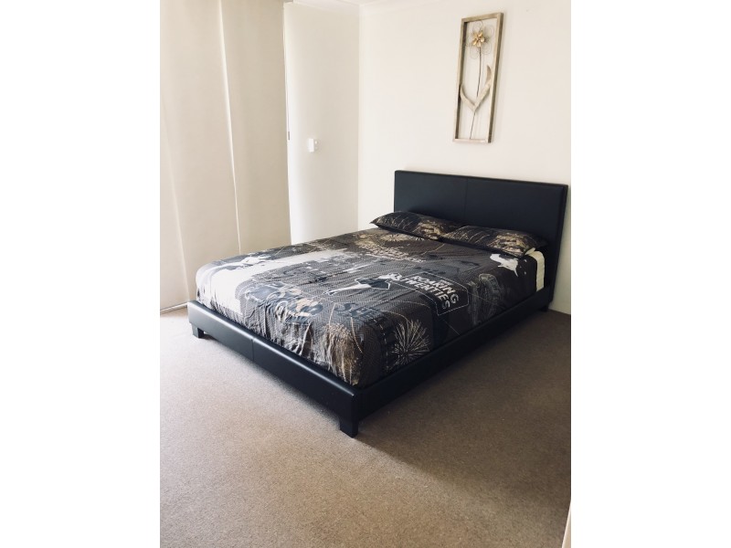 6 Nile Close, Halls Head WA 6210