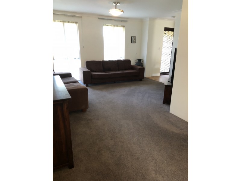 6 Nile Close, Halls Head WA 6210