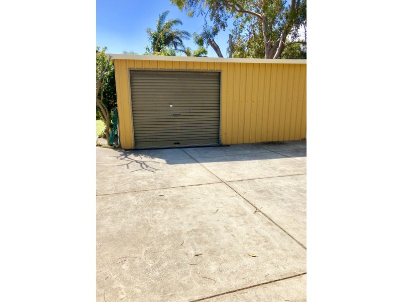 6 Nile Close, Halls Head WA 6210