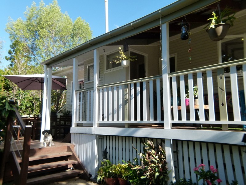 89 Jerrang Street, Indooroopilly QLD 4068