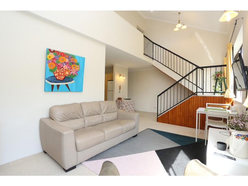 9/12 Joffre Street, Coorparoo QLD 4151