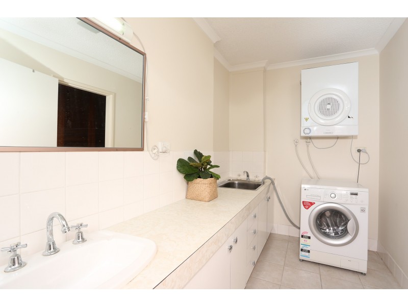 9/12 Joffre Street, Coorparoo QLD 4151