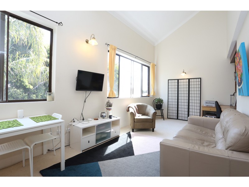 9/12 Joffre Street, Coorparoo QLD 4151