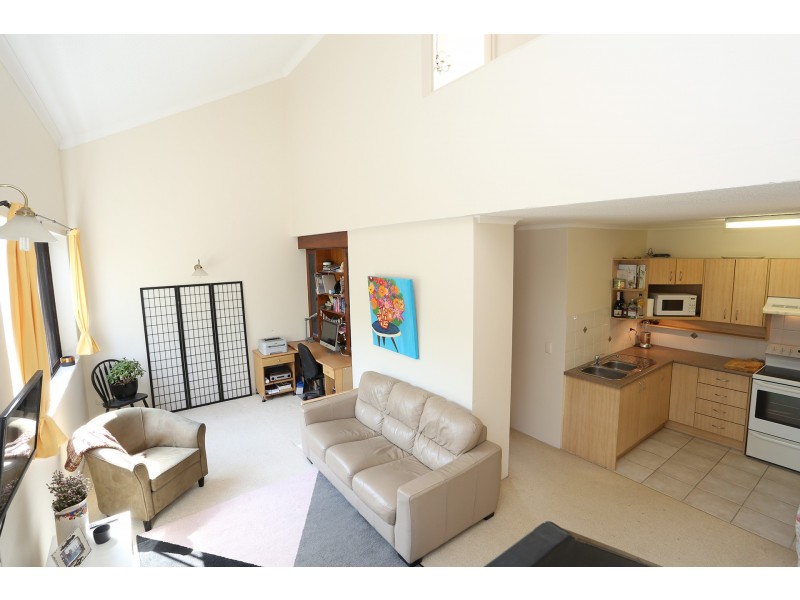 9/12 Joffre Street, Coorparoo QLD 4151