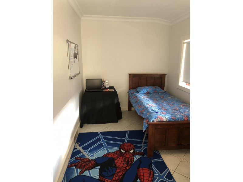 12 Hume Street, Parkes NSW 2870
