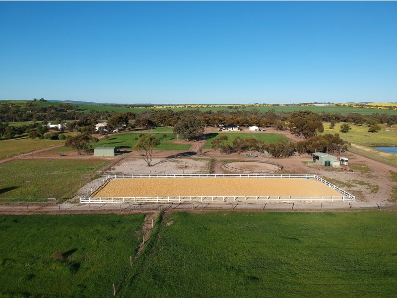 5499 Great Southern Hwy, York WA 6302