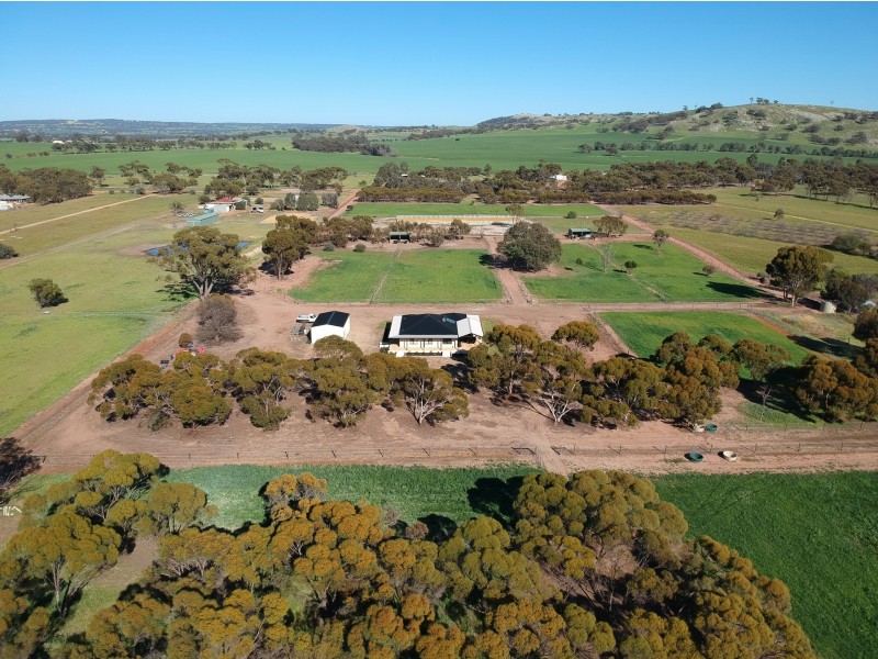 5499 Great Southern Hwy, York WA 6302