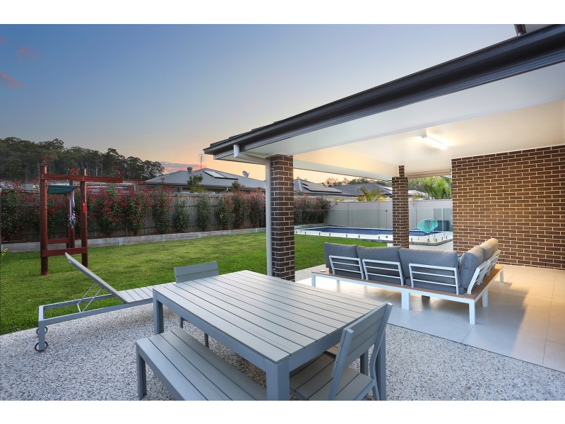 14 Kensington Place, Maudsland QLD 4210