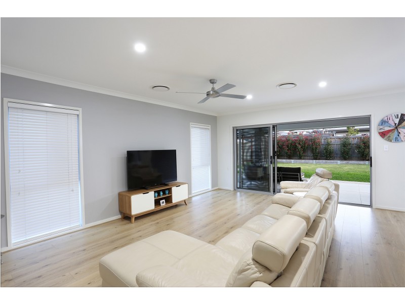 14 Kensington Place, Maudsland QLD 4210