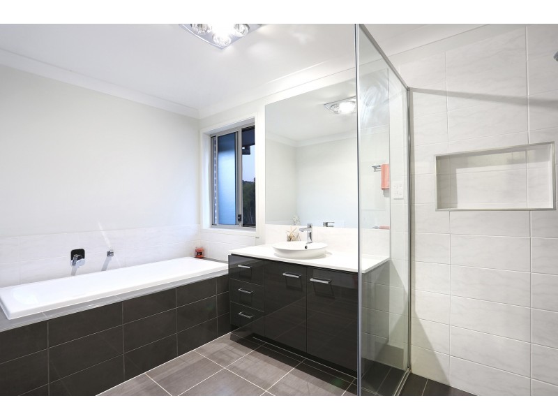 14 Kensington Place, Maudsland QLD 4210