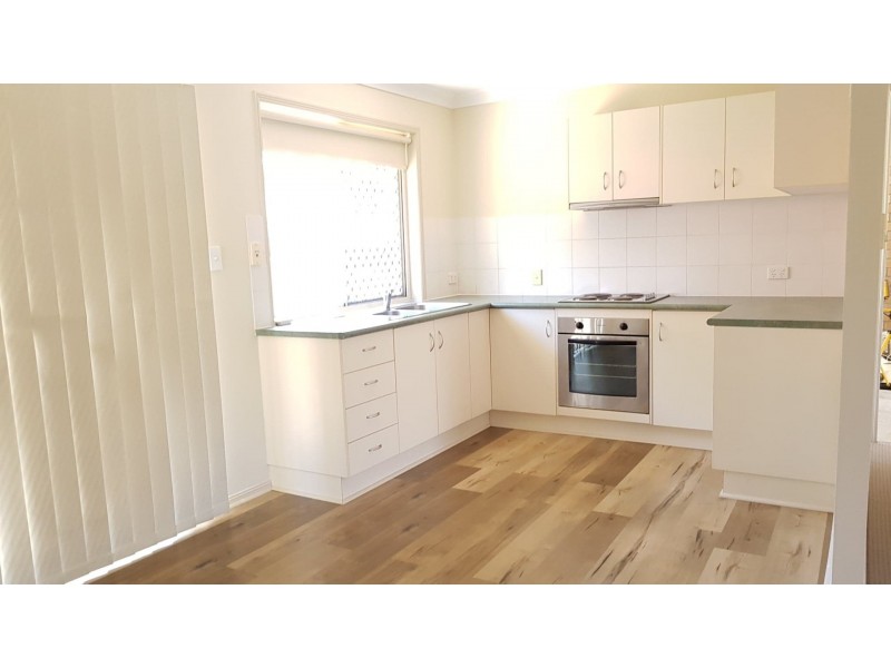 1/27 Kathleen Place, Yamanto QLD 4305