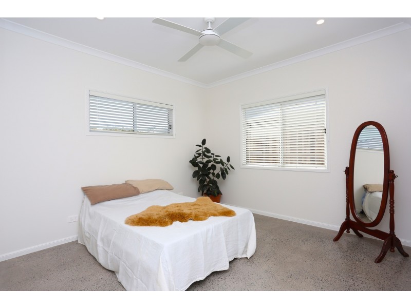 6 Nojoor Road, Mudjimba QLD 4564