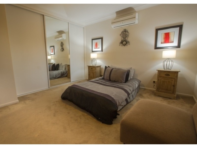 7/9 Bayside Court, Thorneside QLD 4158