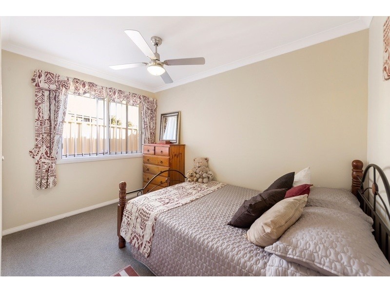 54 Kardella Avenue, Nowra NSW 2541