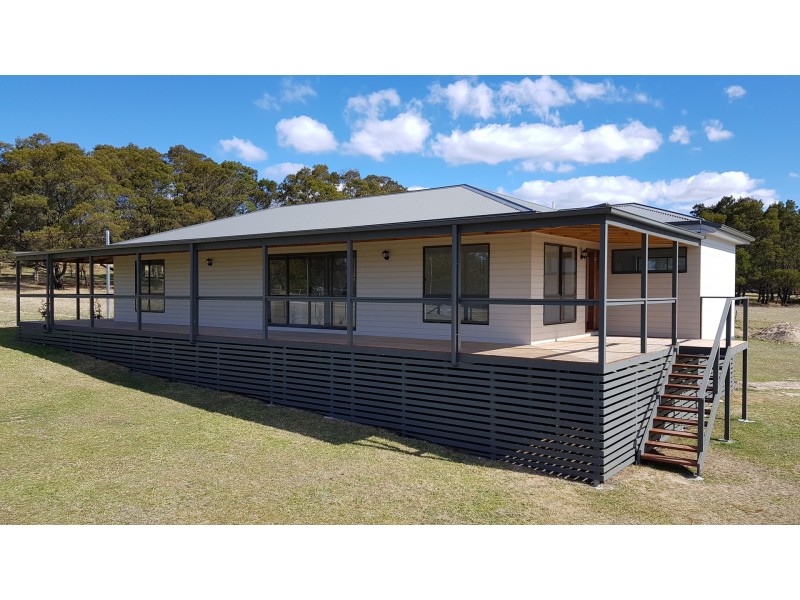 8 Peters Street, Majors Creek NSW 2622