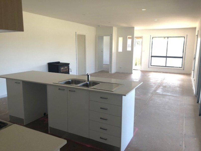 8 Peters Street, Majors Creek NSW 2622