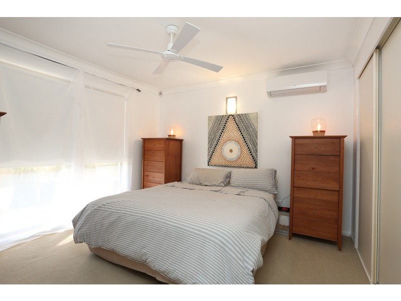 9 Tarni Avenue, Palm Beach QLD 4221