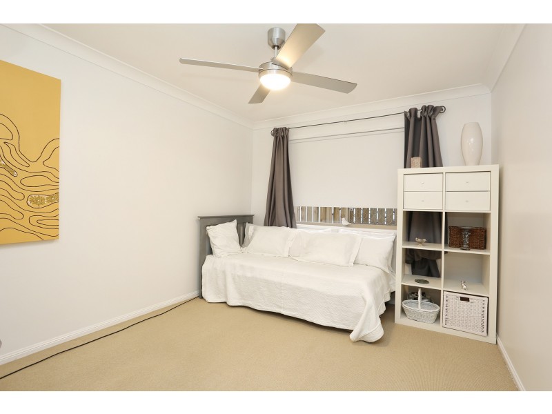 9 Tarni Avenue, Palm Beach QLD 4221