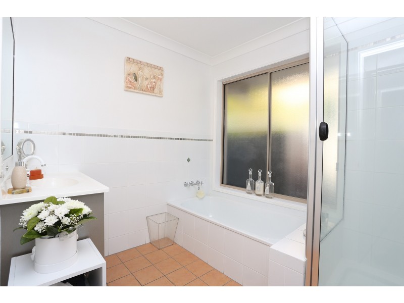 9 Tarni Avenue, Palm Beach QLD 4221