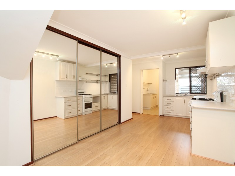 2/18 Tareena Street, Nedlands WA 6009