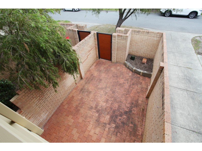 2/18 Tareena Street, Nedlands WA 6009