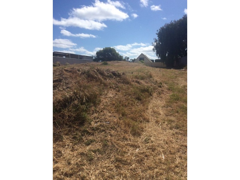 31 Wooleen Street, Golden Bay WA 6174