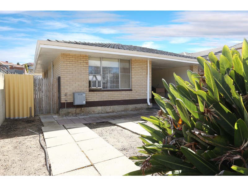 39 Woodhall Street, Stirling WA 6021