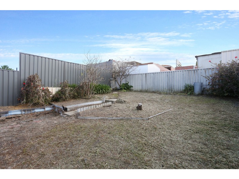 39 Woodhall Street, Stirling WA 6021